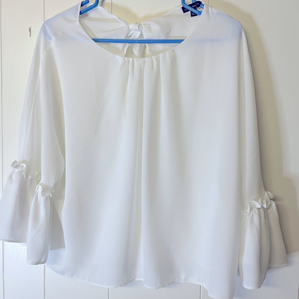 Em’s Closet - Picture 2 of 4